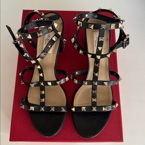 Valentino Rockstud Caged 60 Black Sandals